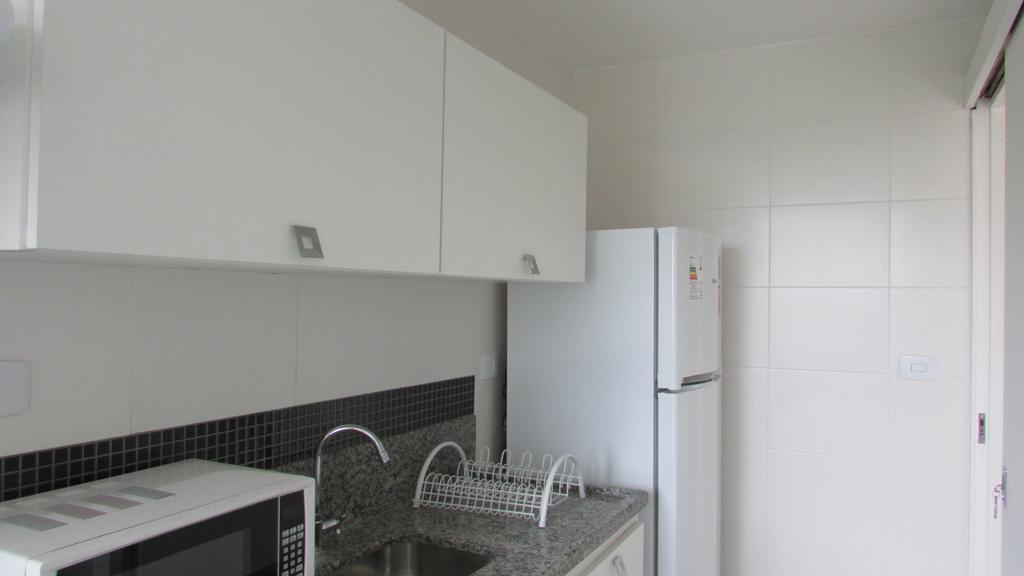 Lindo Apto No Barrabela, Todo Equipado, Com Arcondicionados Split Novos No Quarto E Na Sala, Limpissimo, Cheiroso, Novinho, Condominio Em Frente A Praia, Com Piscina Aquecida, Sauna, Quadra, Academia, Lavanderia, Salao De Beleza, Restaurantes, Mercad Rio de Janeiro Rum bild