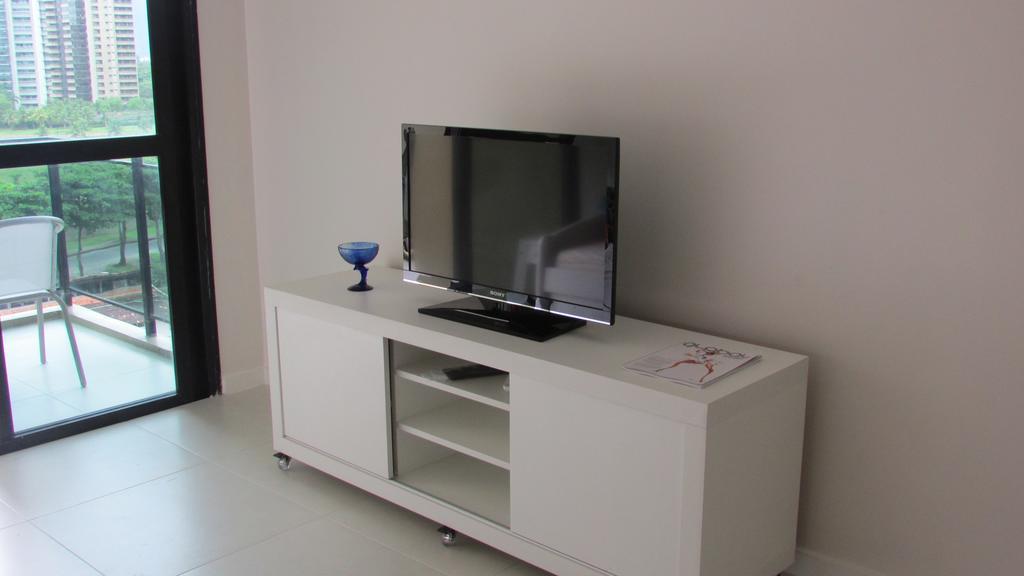 Lindo Apto No Barrabela, Todo Equipado, Com Arcondicionados Split Novos No Quarto E Na Sala, Limpissimo, Cheiroso, Novinho, Condominio Em Frente A Praia, Com Piscina Aquecida, Sauna, Quadra, Academia, Lavanderia, Salao De Beleza, Restaurantes, Mercad Rio de Janeiro Rum bild