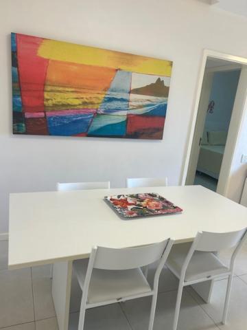 Lindo Apto No Barrabela, Todo Equipado, Com Arcondicionados Split Novos No Quarto E Na Sala, Limpissimo, Cheiroso, Novinho, Condominio Em Frente A Praia, Com Piscina Aquecida, Sauna, Quadra, Academia, Lavanderia, Salao De Beleza, Restaurantes, Mercad Rio de Janeiro Exteriör bild